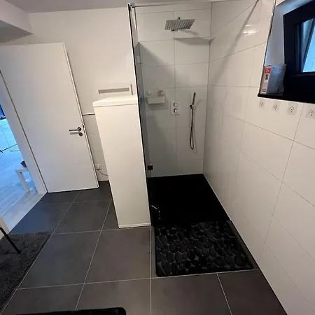 Exklusive 2 Mit Hochwertigen Mobeln Apartamento Bergisch Gladbach