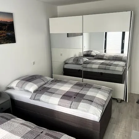 Exklusive 2 Mit Hochwertigen Mobeln Apartamento Bergisch Gladbach