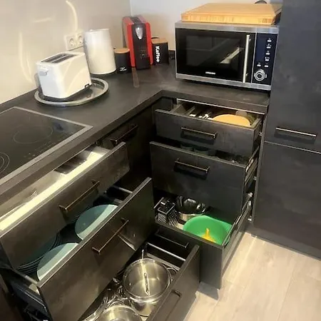 Apartamento Exklusive 2 Mit Hochwertigen Mobeln Bergisch Gladbach