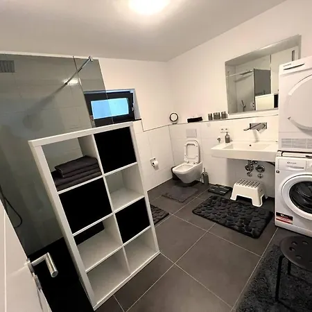 Apartamento Exklusive 2 Mit Hochwertigen Mobeln *